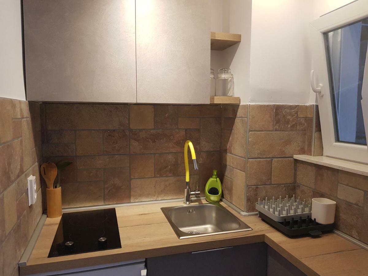 شقة L&M Studio Apartman بولا المظهر الخارجي الصورة